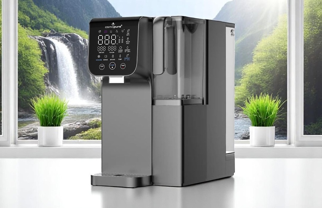 Osmoseanalage, Umkehrosmoseanlage in der Küche ohne Wasseranschluß